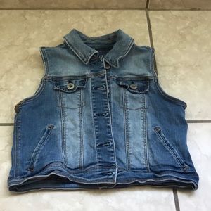 3/$10 SALE Cat and Jack girls denim jacket